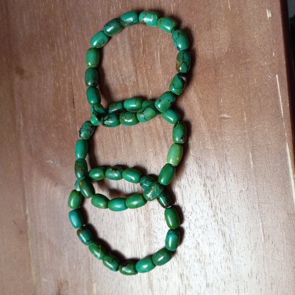 Turquoise Large Bead Stretchy Bracelet - Picture 4 of 4